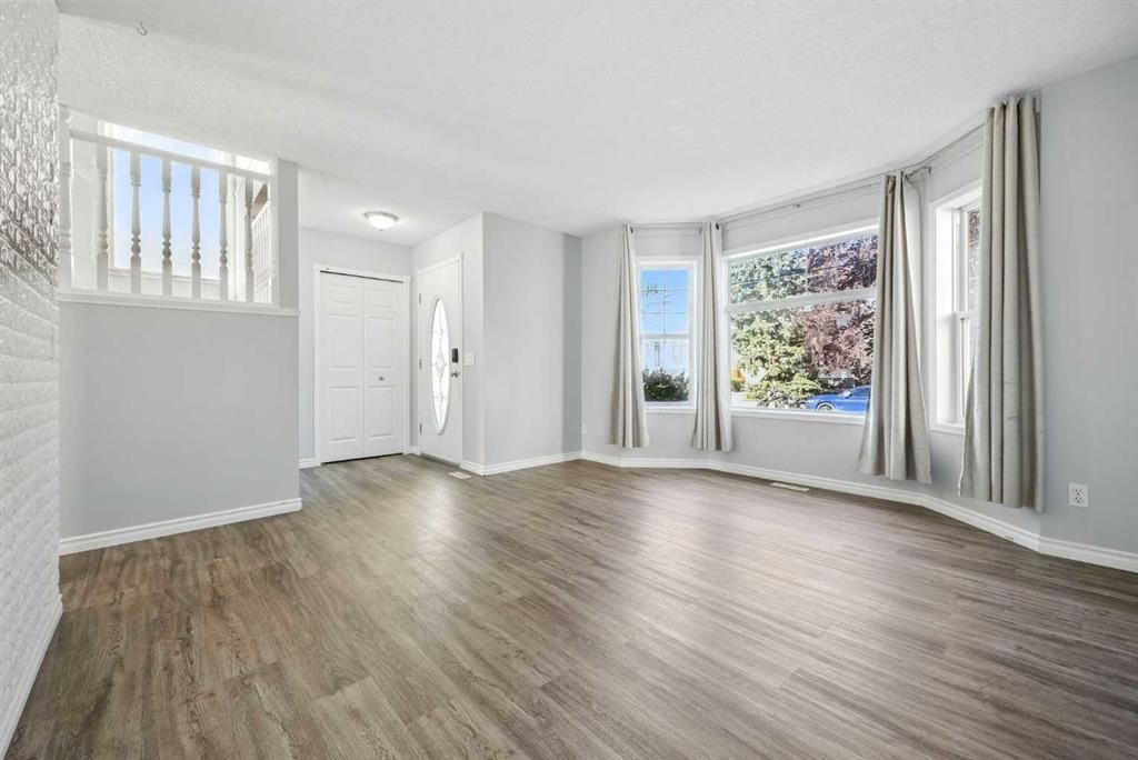 120 Hidden Ranch Hill NW, Calgary — photo 5 of 39