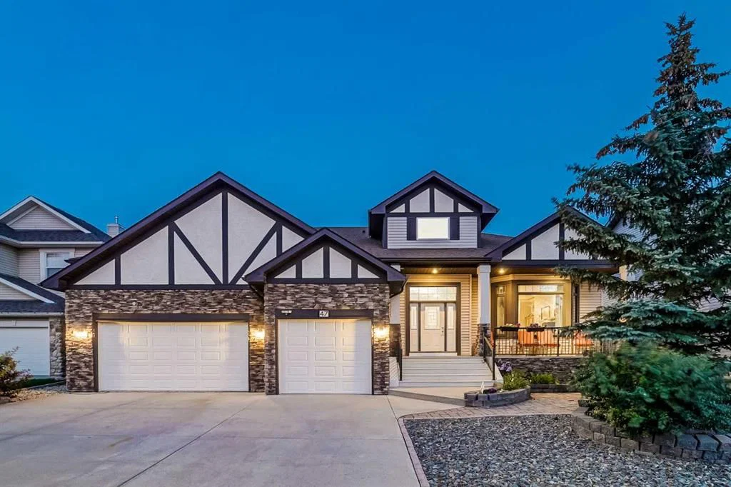 47 Rockywood Circle NW, Calgary — main listing photo