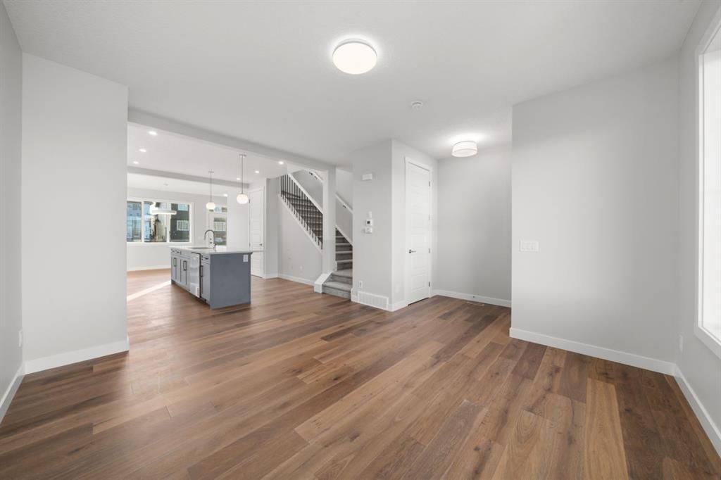 632 Sora Boulevard SE, Calgary — photo 4 of 11