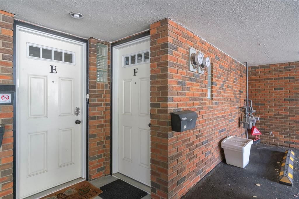 F, 715 6 Street NE, Calgary — photo 4 of 47