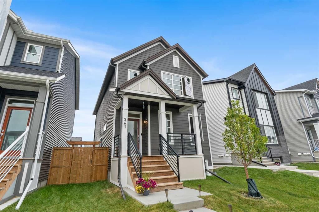 261 Walcrest Way SE, Calgary — photo 3 of 46
