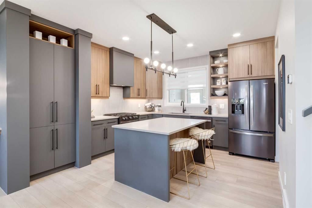 59 Heirloom Boulevard SE, Calgary — photo 2 of 43