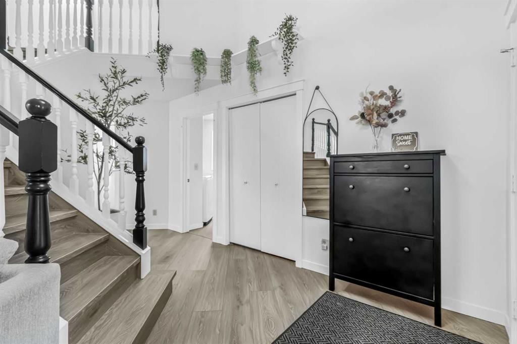 46 Sun Harbour Road SE, Calgary — photo 4 of 45