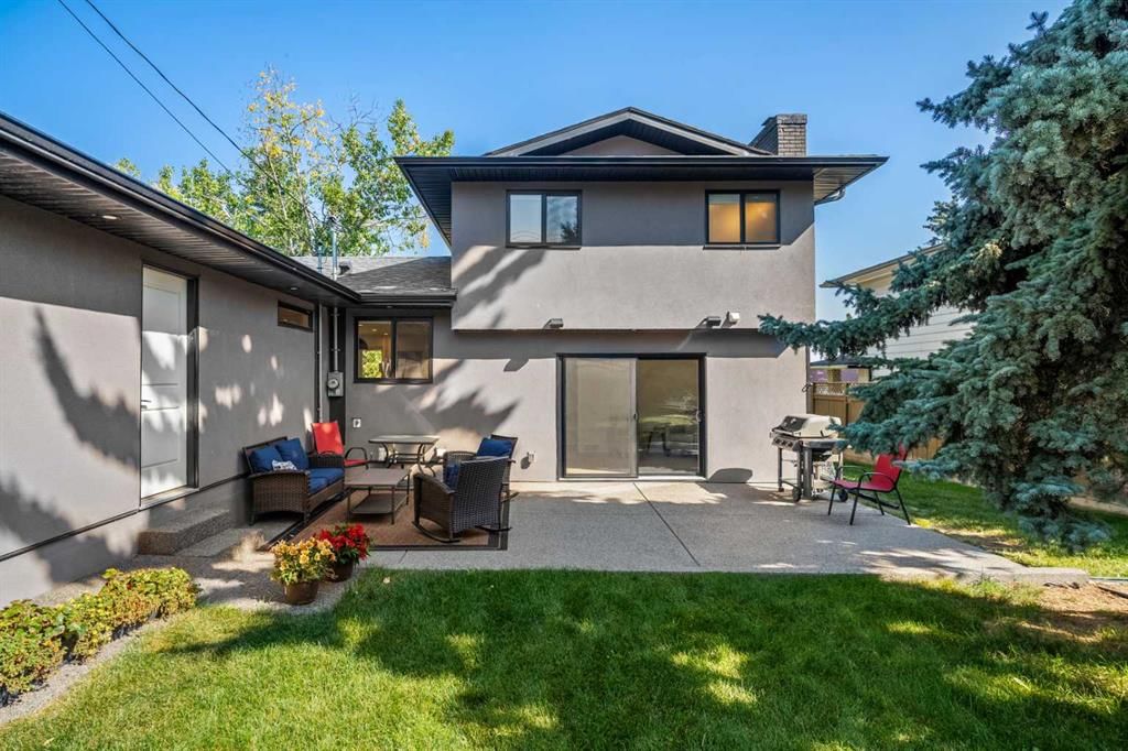 235 Lake Wapta Rise SE, Calgary — photo 4 of 50