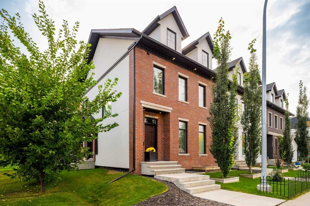 2605 26 Avenue SW, Calgary — photo 3 of 50