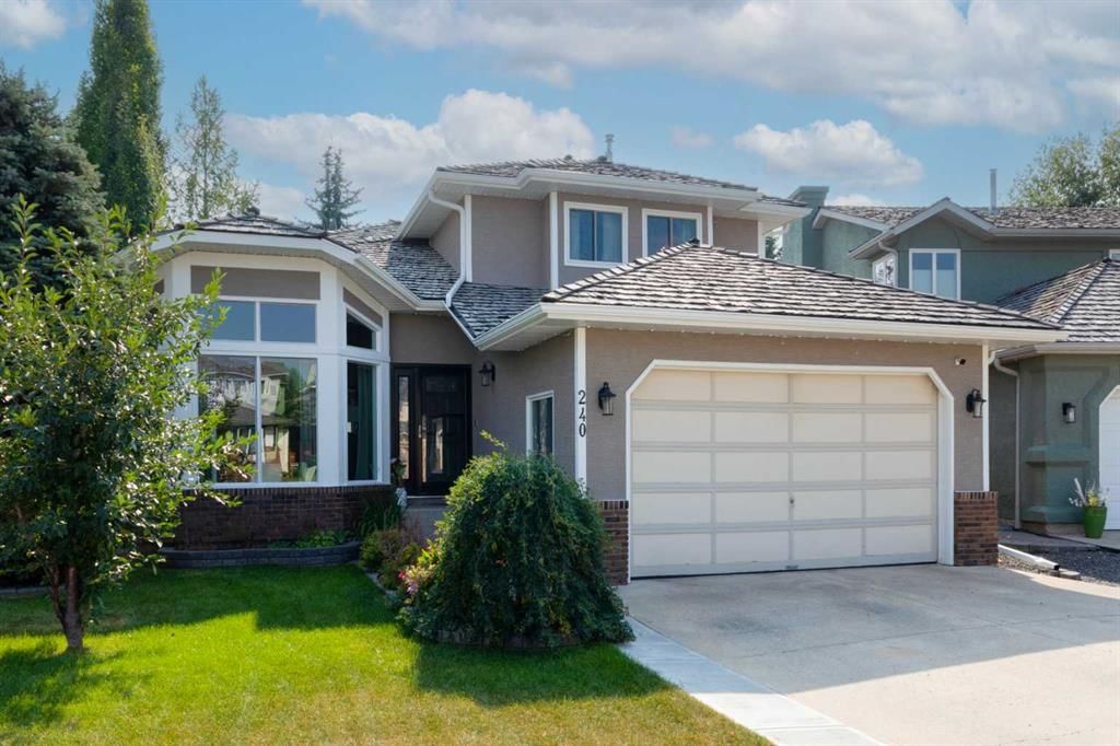 240 Woodbriar Place SW, Calgary — photo 2 of 44