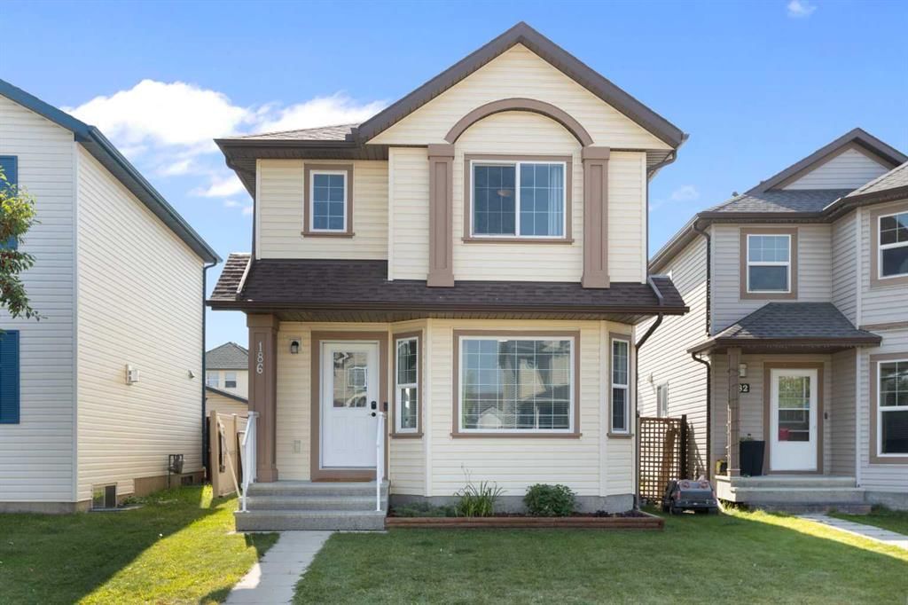 186 Citadel Acres Close NW, Calgary — main listing photo