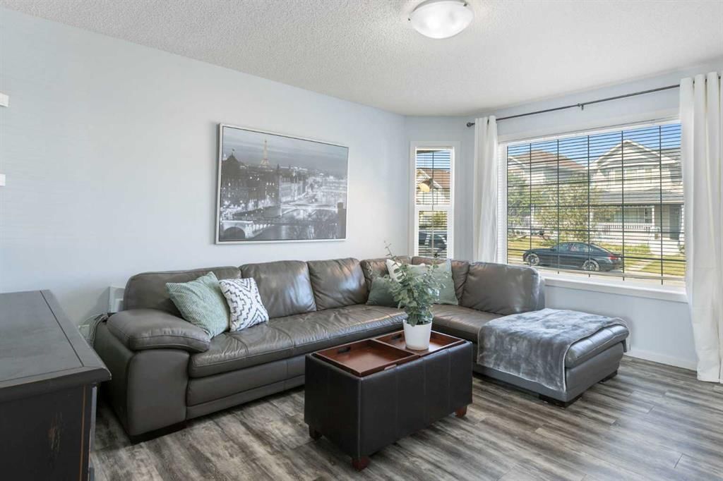 186 Citadel Acres Close NW, Calgary — photo 3 of 44
