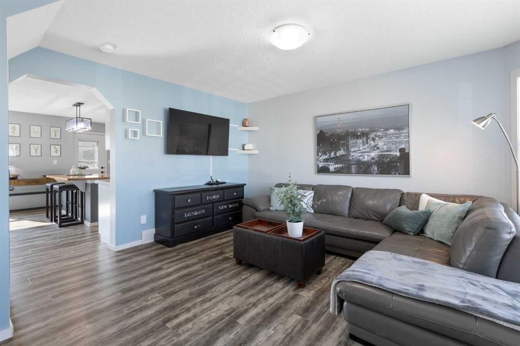 186 Citadel Acres Close NW, Calgary — photo 4 of 44