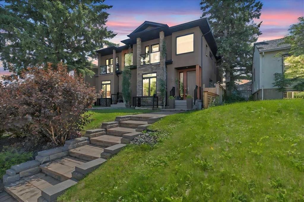231 26 Avenue NW, Calgary — main listing photo