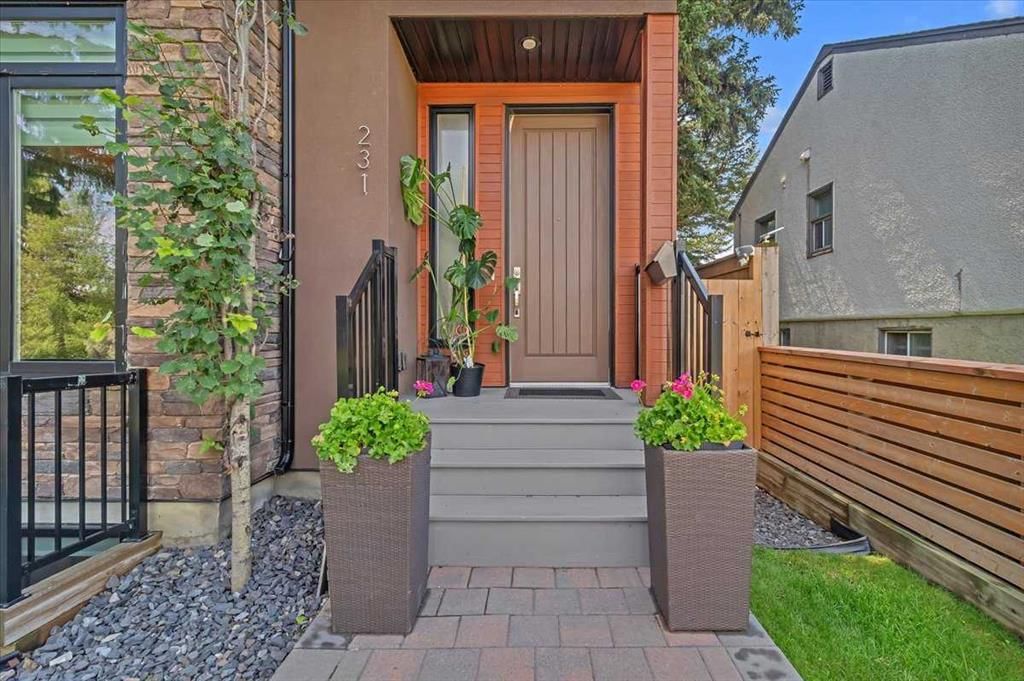 231 26 Avenue NW, Calgary — photo 4 of 50