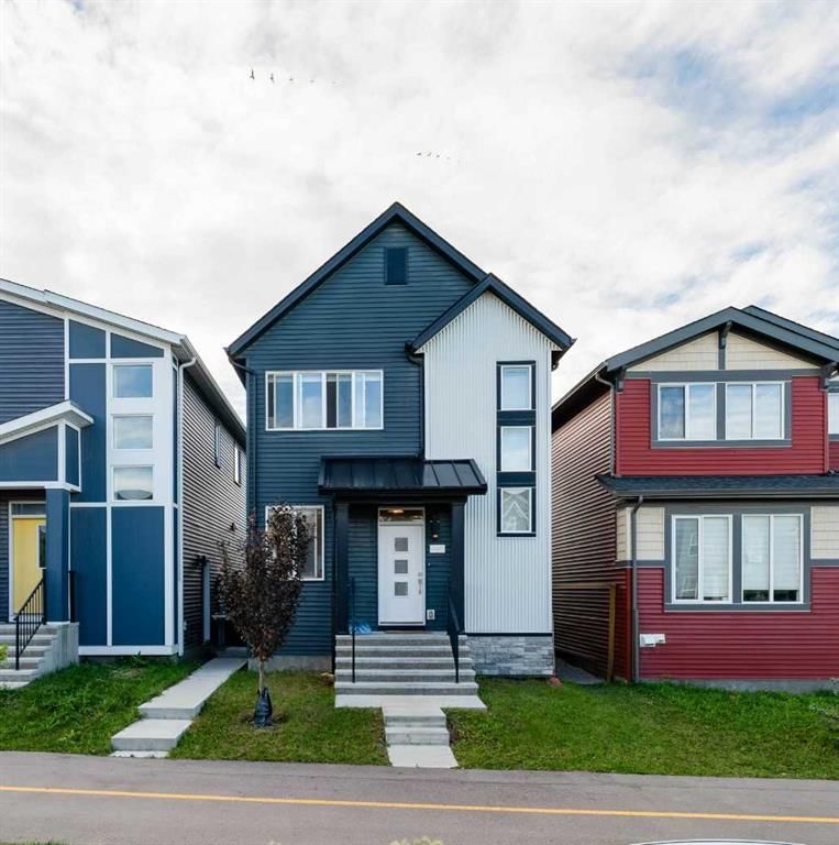 672 Livingston Way NE, Calgary — photo 2 of 32