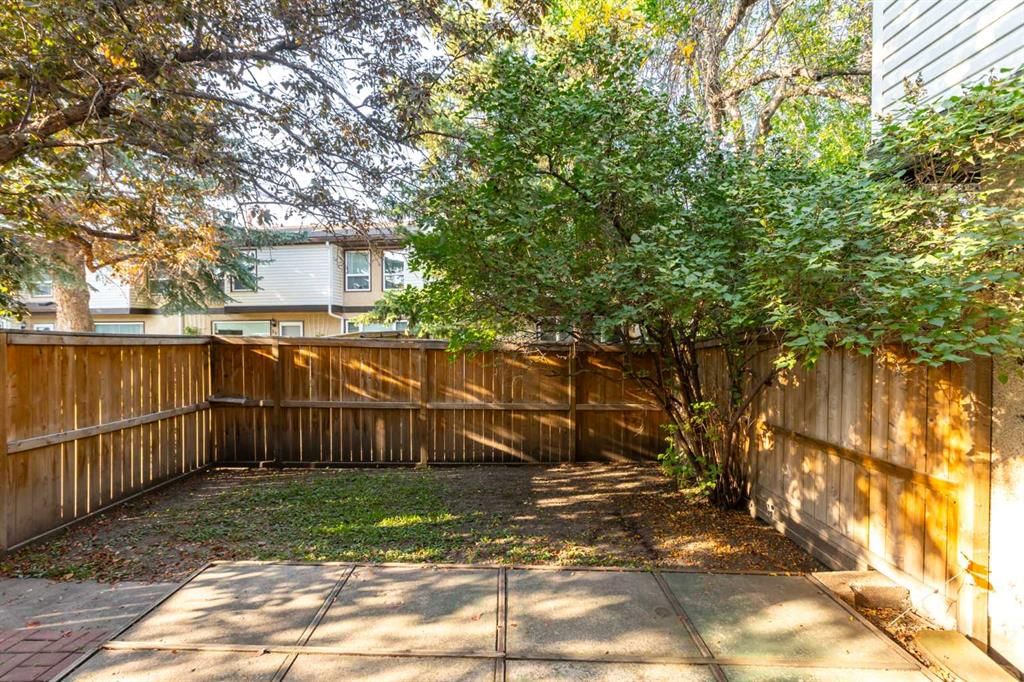 61, 630 Sabrina Road SW, Calgary — main listing photo
