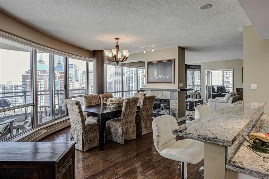 2401, 1078 6 Avenue SW, Calgary — photo 3 of 46