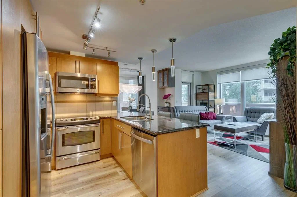207, 817 15 Avenue SW, Calgary — photo 4 of 32