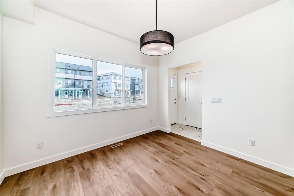 434 Carringvue Grove NW, Calgary — photo 5 of 18