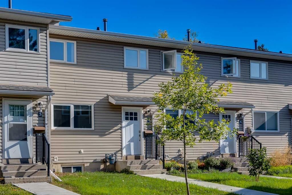 4, 1111 Canterbury Drive SW, Calgary — main listing photo
