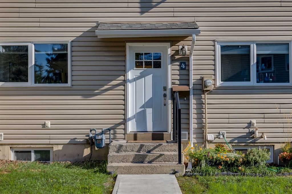 4, 1111 Canterbury Drive SW, Calgary — photo 3 of 50