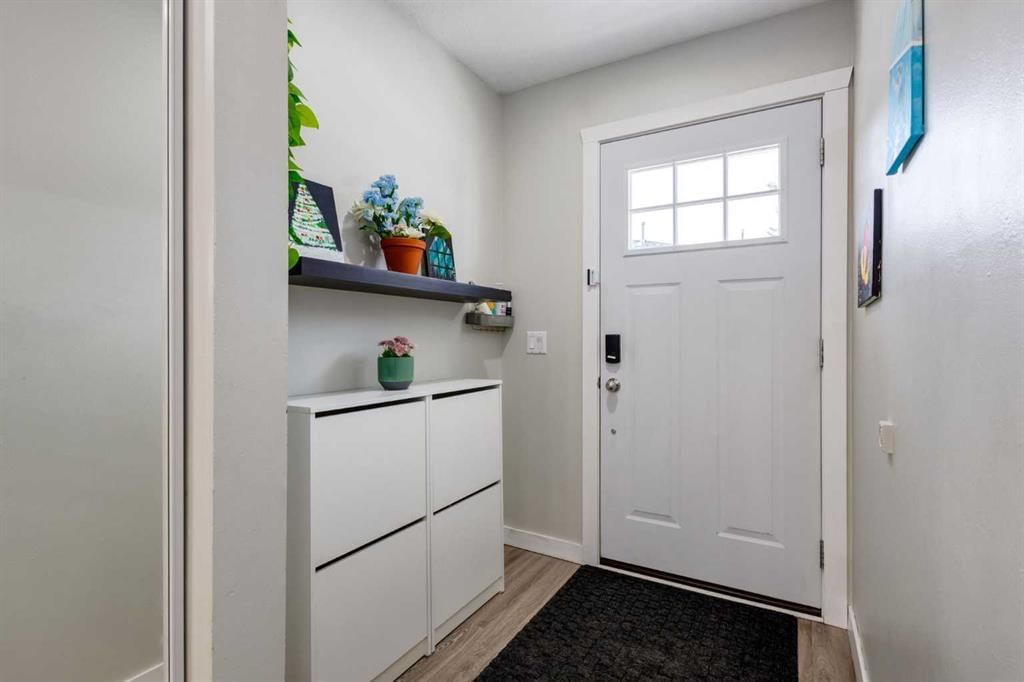 4, 1111 Canterbury Drive SW, Calgary — photo 4 of 50