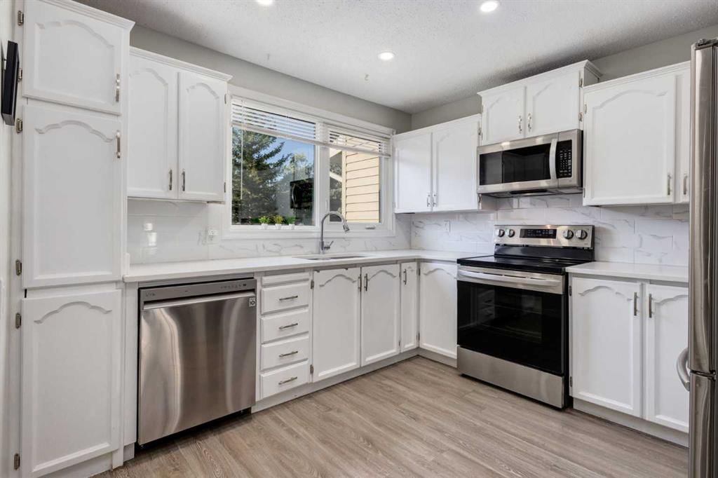 4, 1111 Canterbury Drive SW, Calgary — photo 5 of 50