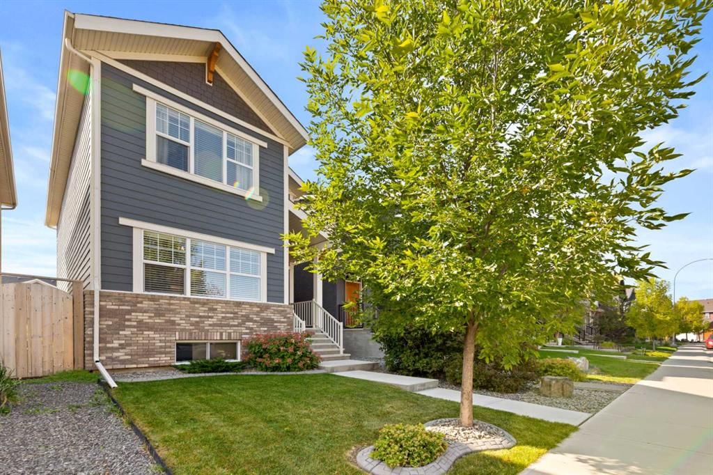 53 Masters Crescent SE, Calgary — photo 3 of 38