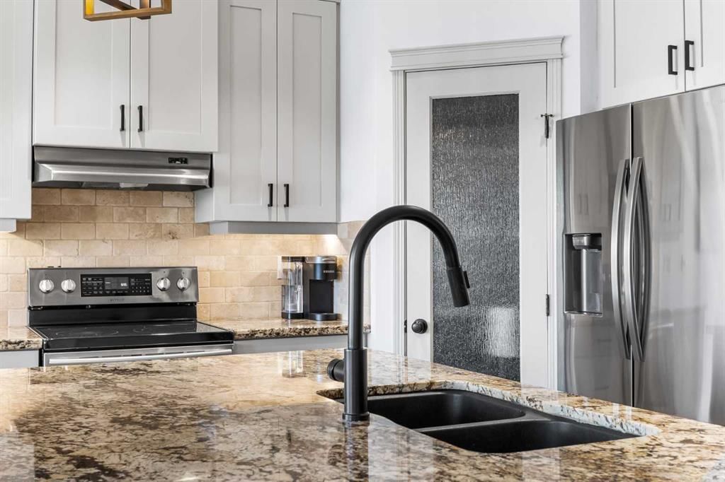 444 Silverado Range Place SW, Calgary — photo 5 of 50