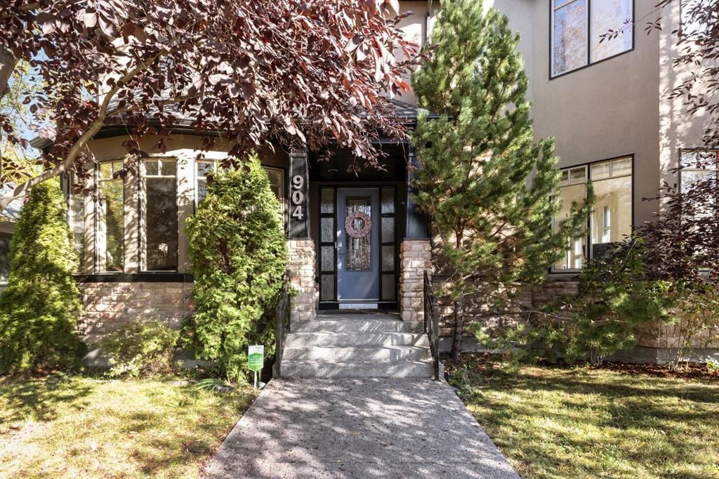 904 23 Avenue NW, Calgary — main listing photo