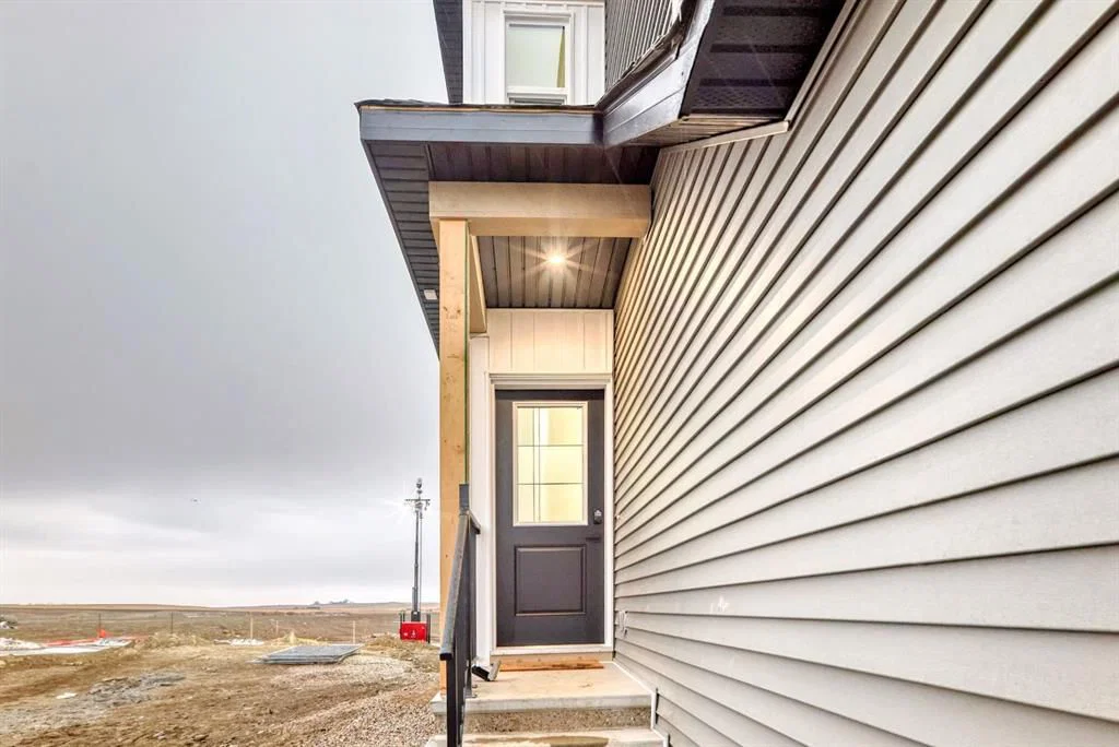 20 Lewiston View NE, Calgary — photo 3 of 50
