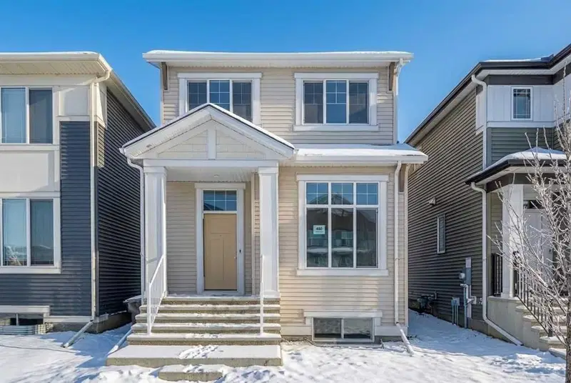 449 Hotchkiss Drive SE, Calgary — main listing photo