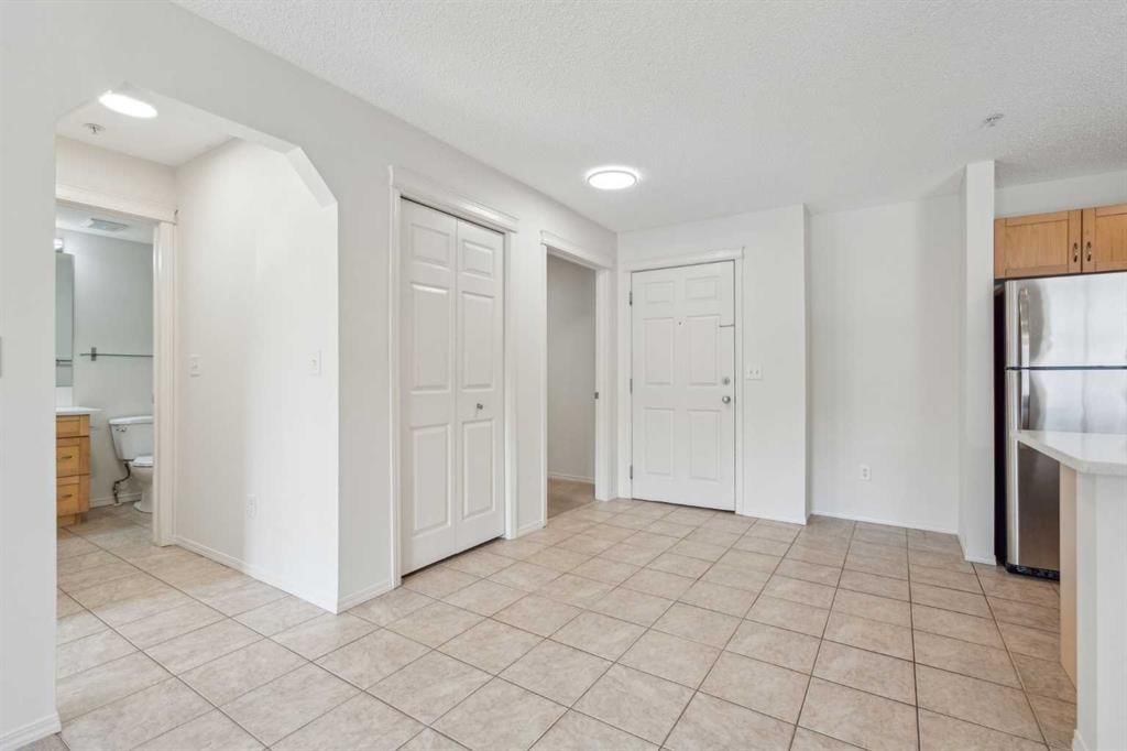 2211, 70 Panamount Drive NW, Calgary — photo 4 of 22