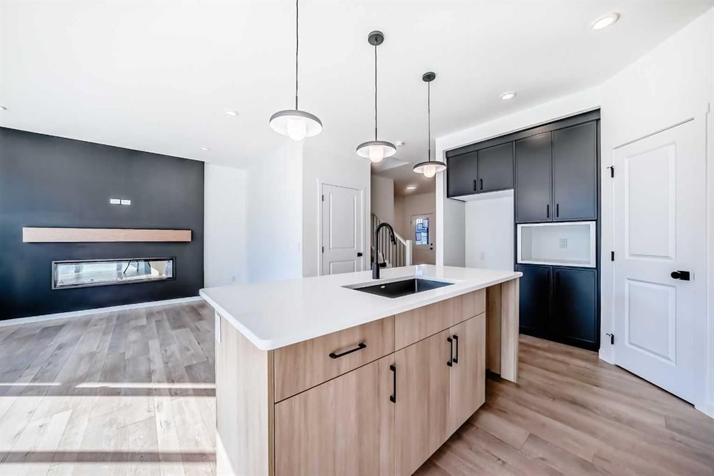 46 Walgrove Bay SE, Calgary — photo 4 of 49