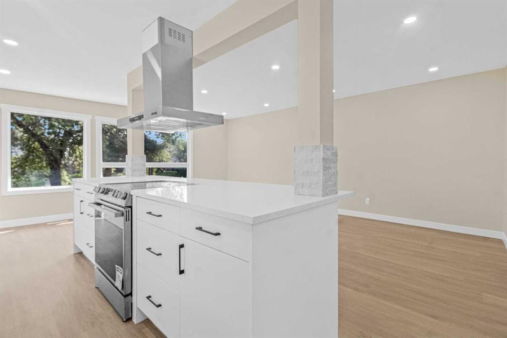 3121 Doverville Crescent SE, Calgary — photo 4 of 37