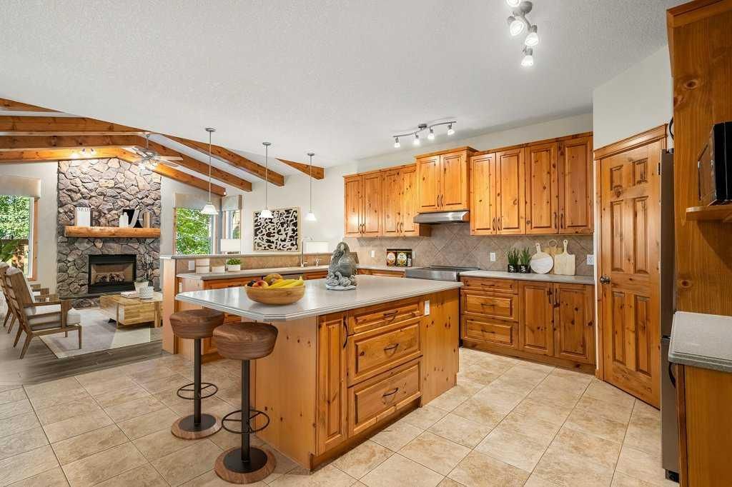 136 Cranwell Crescent SE, Calgary — photo 4 of 50