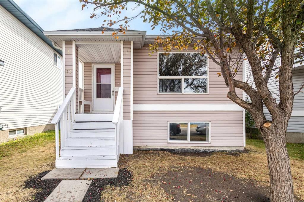 13 Appleside Close SE, Calgary — photo 2 of 36