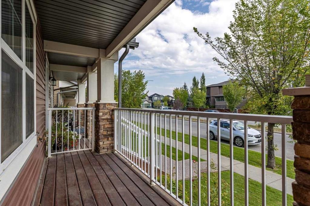 117 Chaparral Valley Drive SE, Calgary — photo 4 of 45