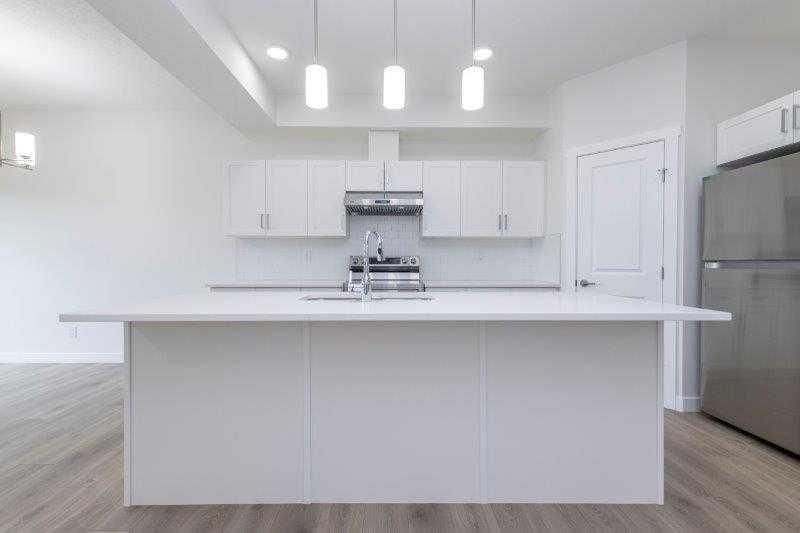 33 Walcrest Lane SE, Calgary — main listing photo
