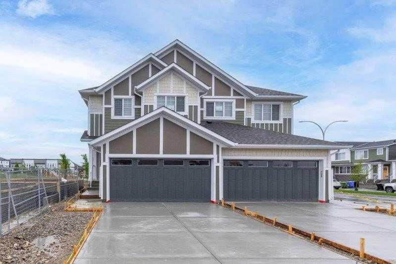 33 Walcrest Lane SE, Calgary — photo 4 of 40