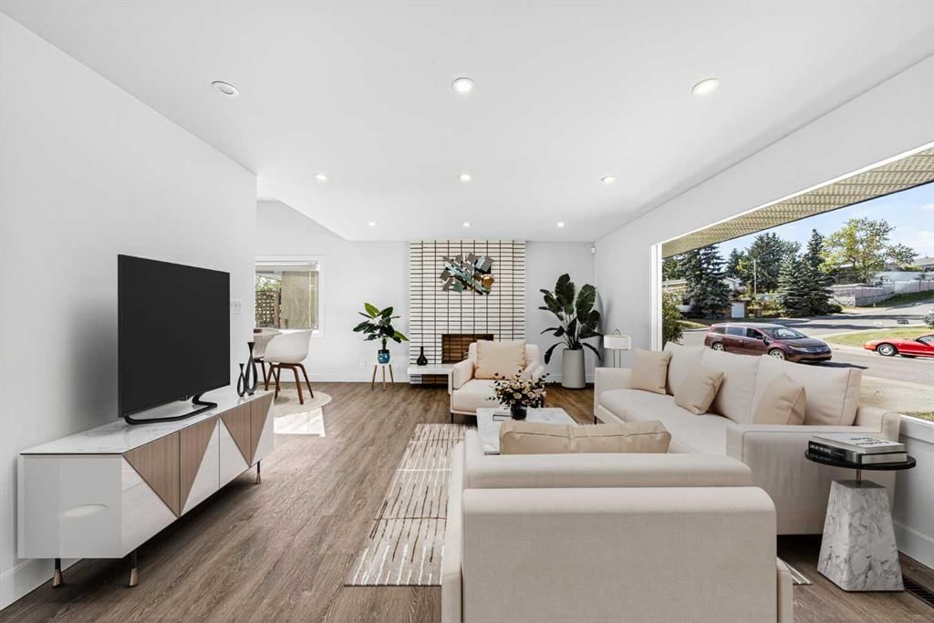 4828 Nelson Road NW, Calgary — main listing photo