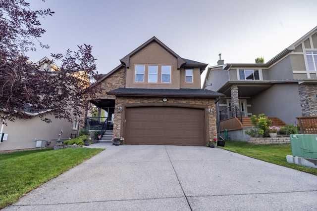 28 Crestmont Way SW, Calgary — main listing photo
