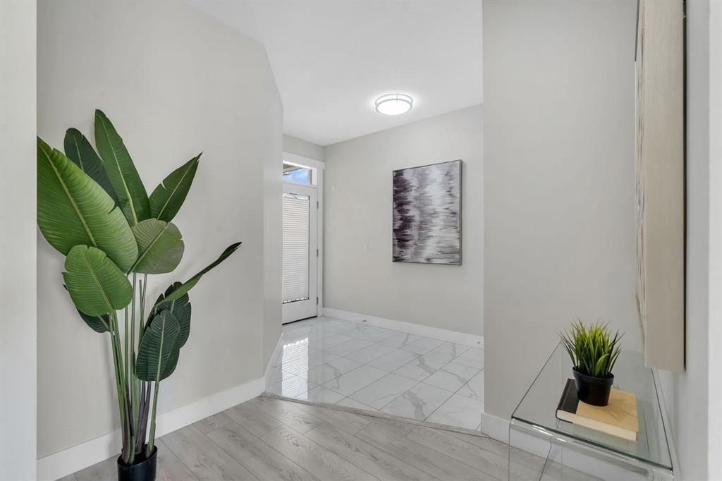 229 Walgrove Terrace SE, Calgary — photo 3 of 45