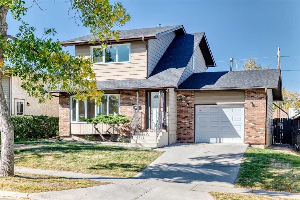79 Bermuda Drive NW, Calgary — main listing photo