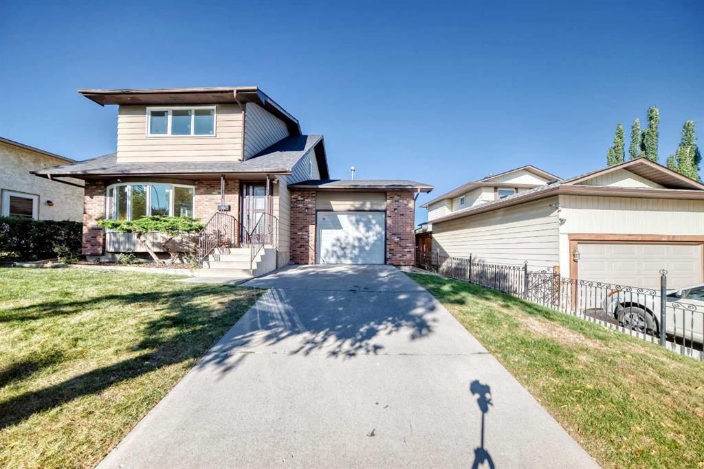 79 Bermuda Drive NW, Calgary — photo 2 of 33