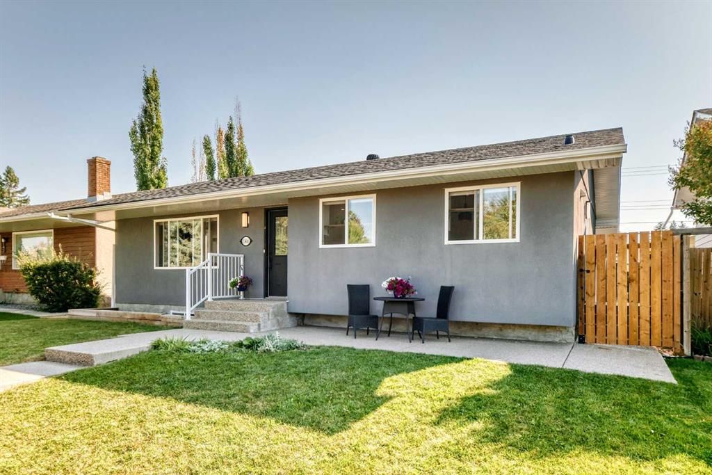 146 Lake Sylvan Close SE, Calgary — main listing photo