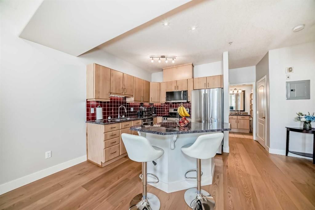 404, 1026 12 Avenue SW, Calgary — photo 4 of 25