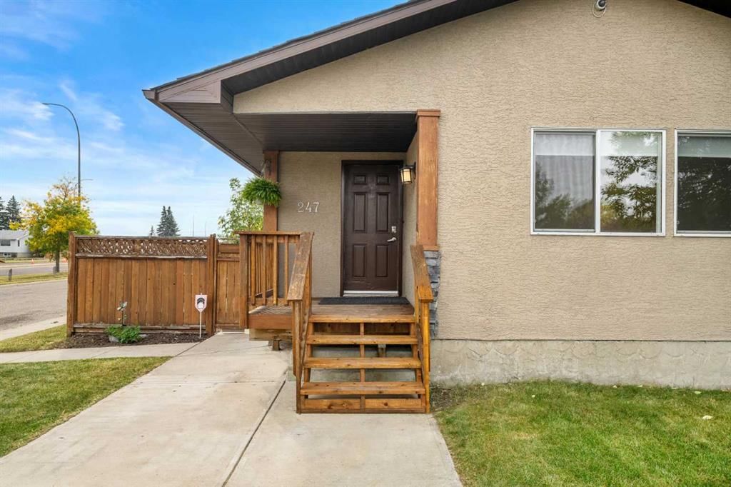 247 Dover Ridge Close SE, Calgary — photo 4 of 50