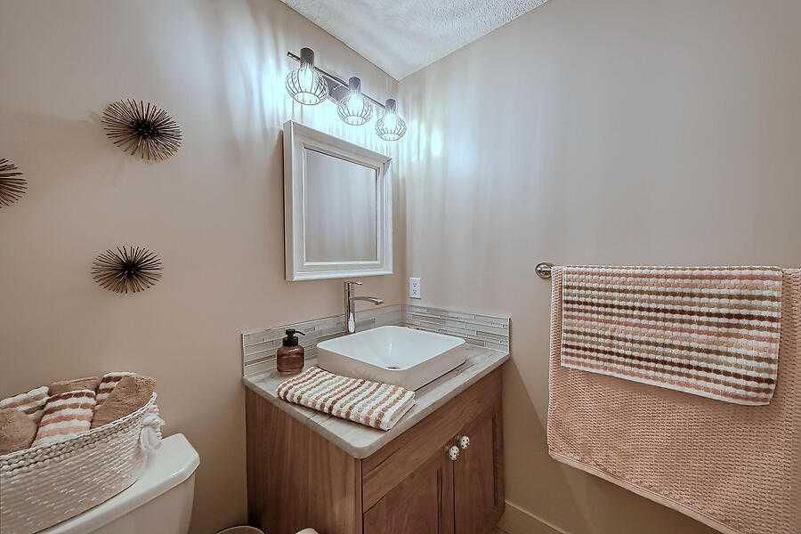 1233, 151 Country Village Road NE, Calgary — photo 5 of 43
