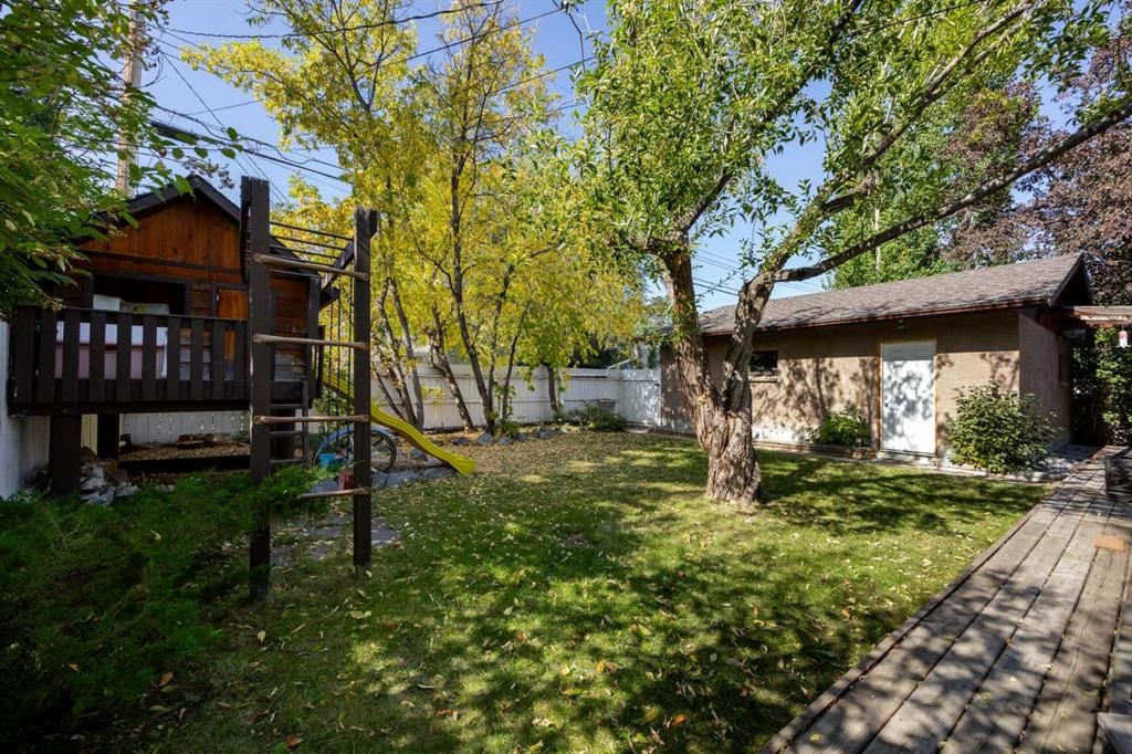 151 Waterloo Drive SW, Calgary — photo 2 of 45