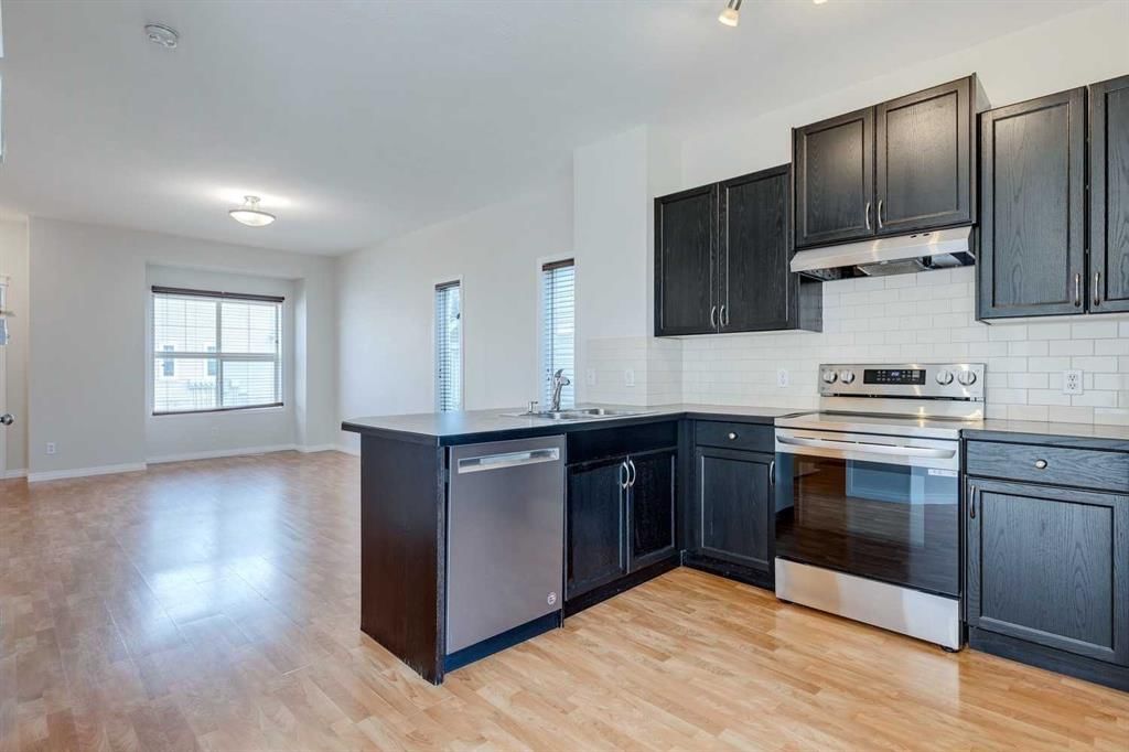 2701, 111 Tarawood Lane NE, Calgary — photo 3 of 43