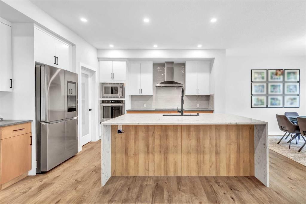 53 Amblehurst Gardens NW, Calgary — photo 5 of 42