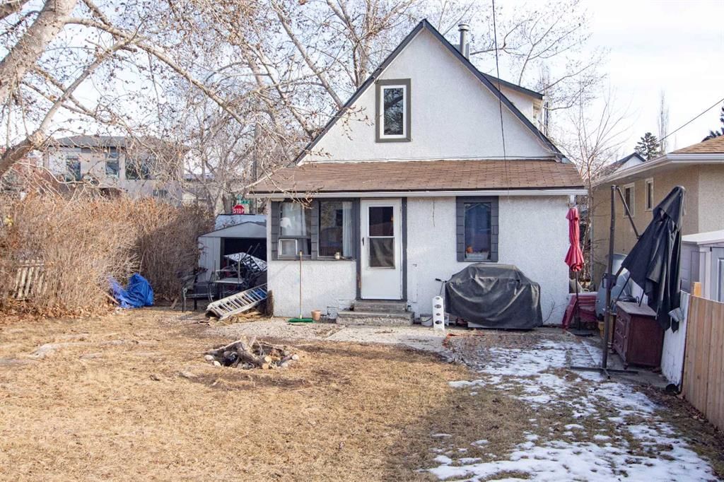 521 7 Street NE, Calgary — photo 3 of 15
